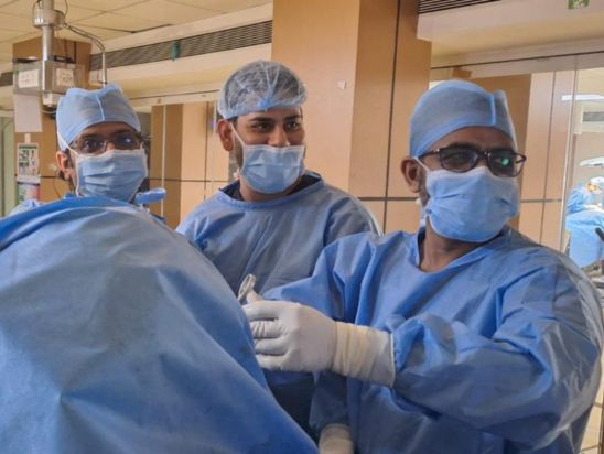 Orthopedic Surgeon in Delhi attending patients during OPD timings