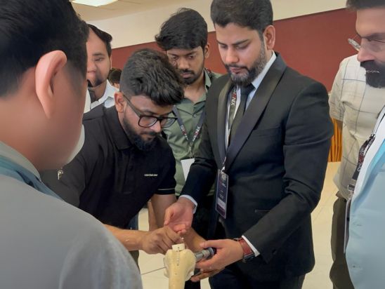 Best Orthopedic Doctor in Delhi at medical meeting